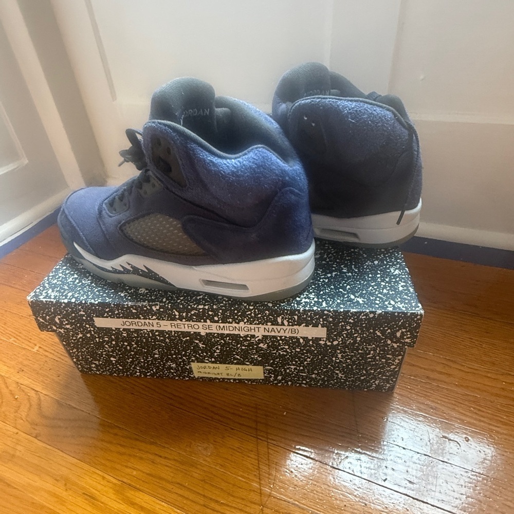 FD6812-400 Nike Air Jordan 5 Retro SE Midnight Navy Blue Georgetown Grey (Men's) - Picture 10 of 12